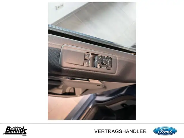 Ford Tourneo Custom view 14