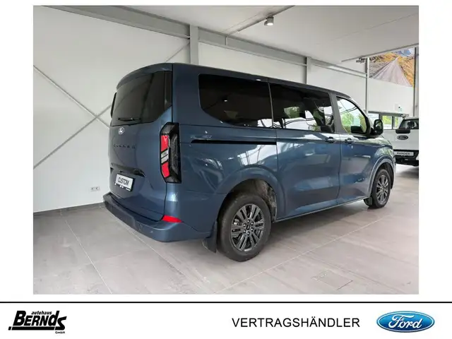Ford Tourneo Custom view 5