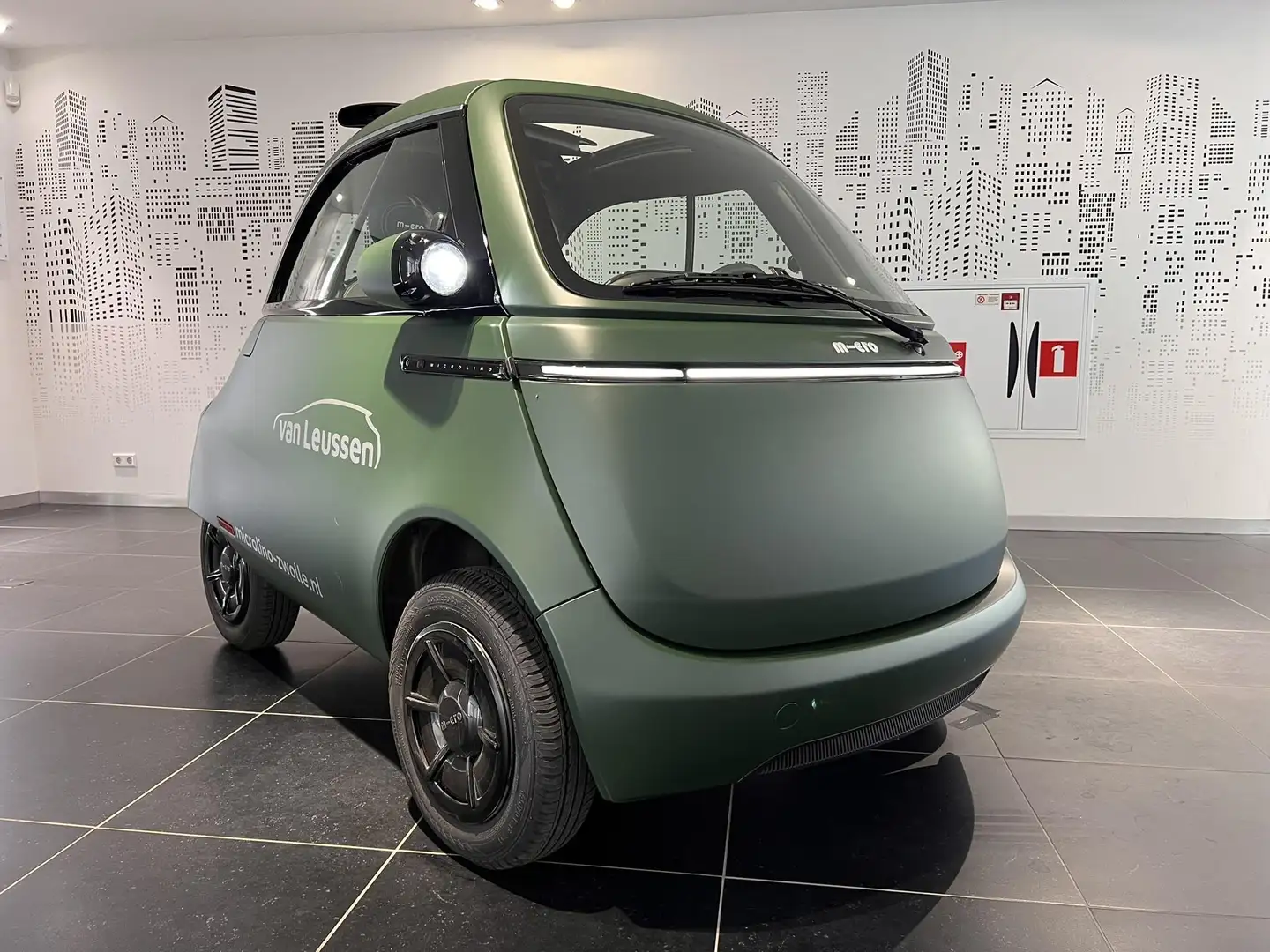 Micro Microlino COMPETIZIONE 10.5 kWh 100% ELEKTRISCH UNIEK EYECAT Vert - 1