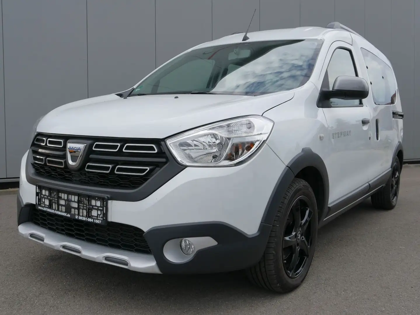 Dacia Dokker 1.5 dCi Stepway Plus Weiß - 1