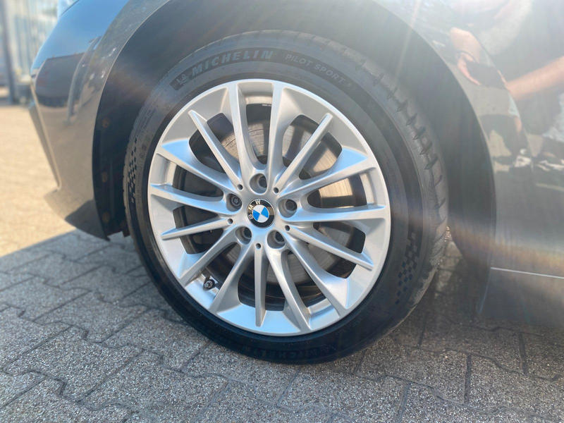 BMW 120 d Advantage — photo 12