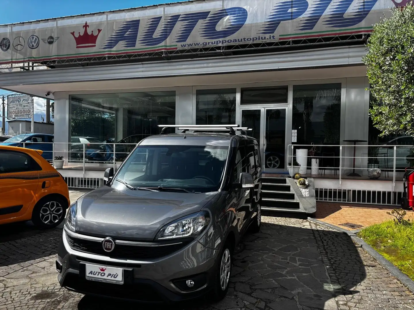 Fiat Doblo Doblò 1.6 MJT Combi N1 Lounge+IVA FULL OPTIONAL Šedá - 1
