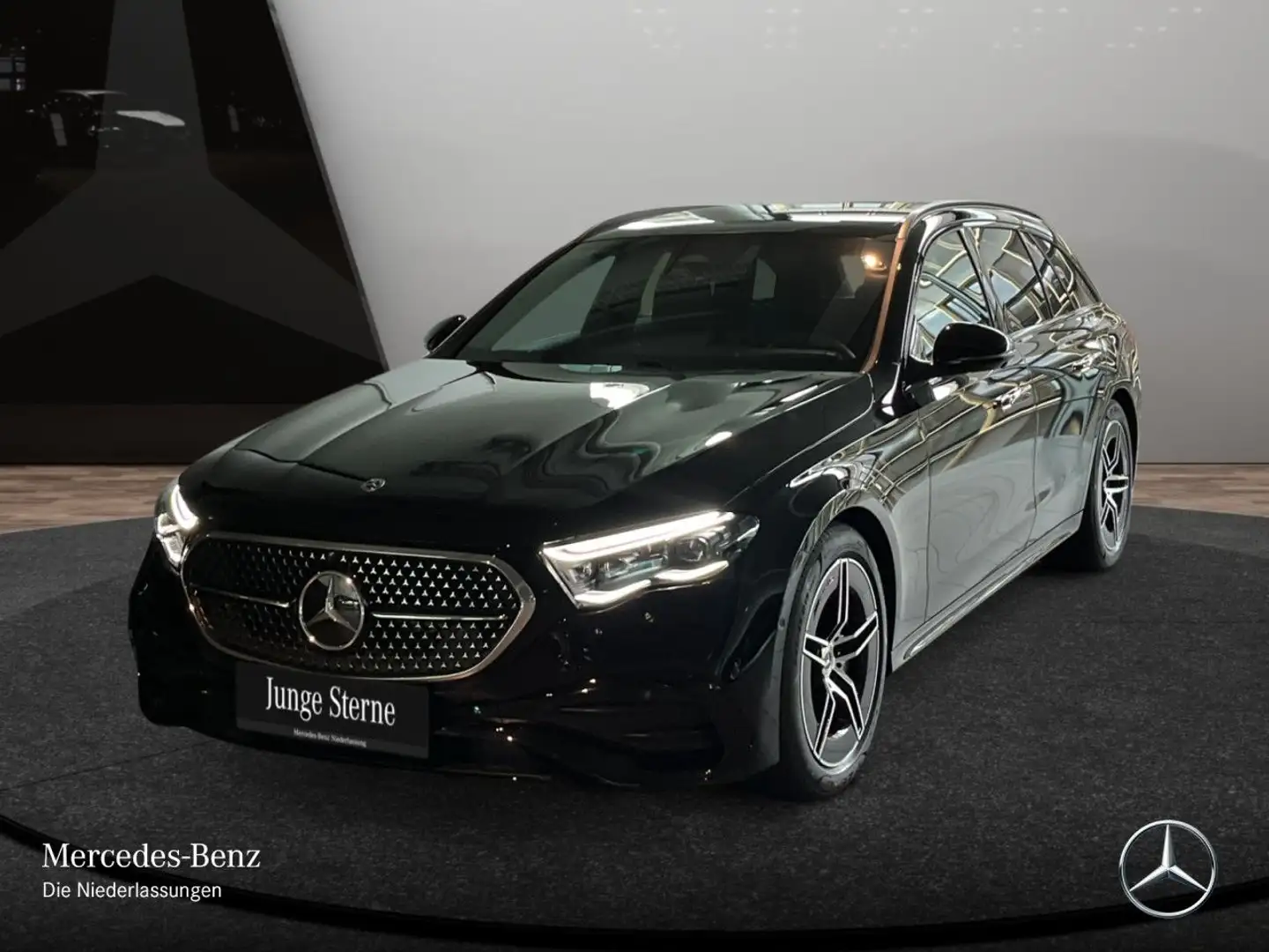 Mercedes-Benz E 300 e T Hybrid AMG 360° Pano Distr. AHK Night 9G Schwarz - 2
