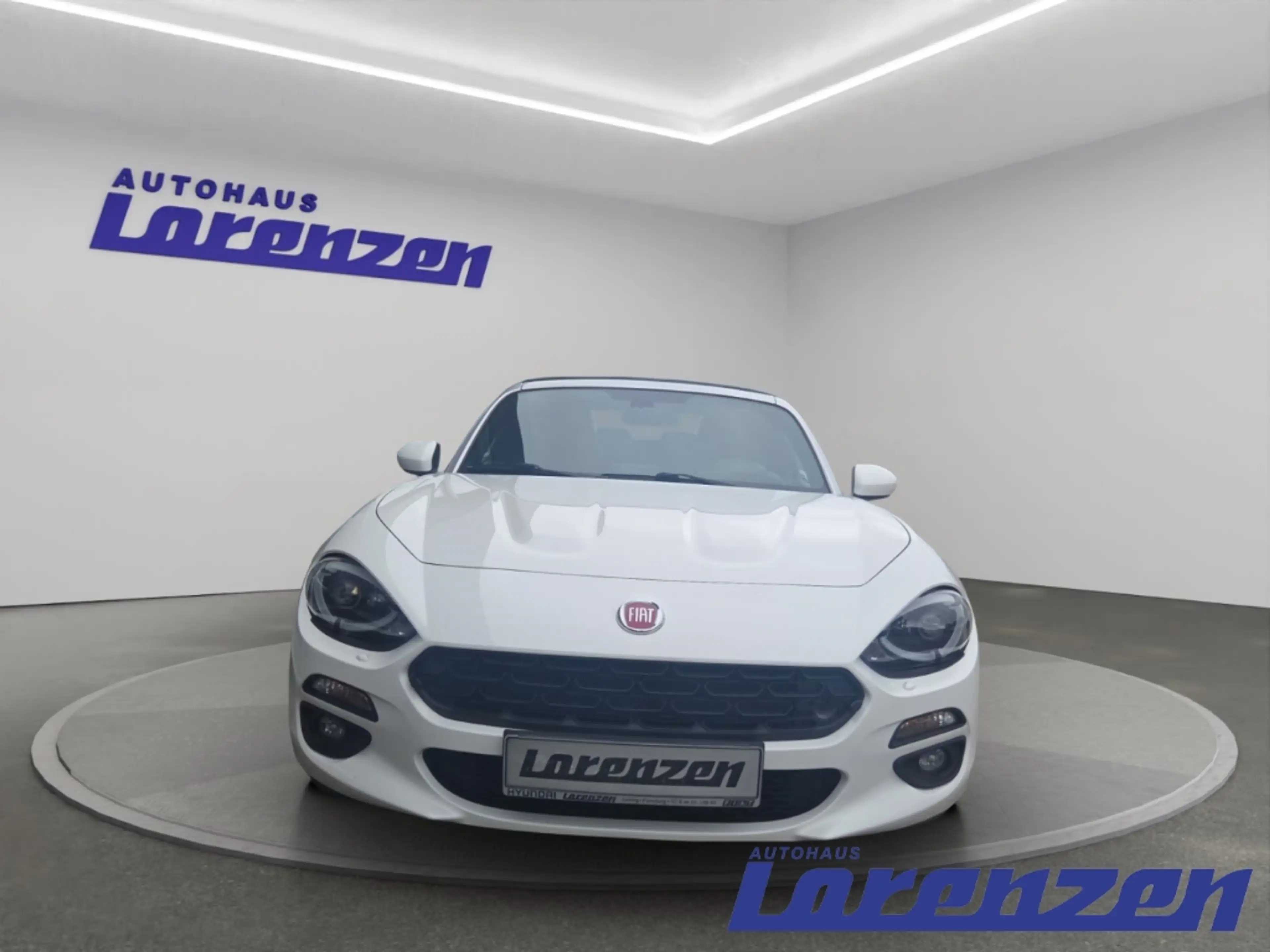 Fiat 124 Spider LUSSO 1.4 MultiAir Automatik LED Kurvenlicht Musik — photo 2