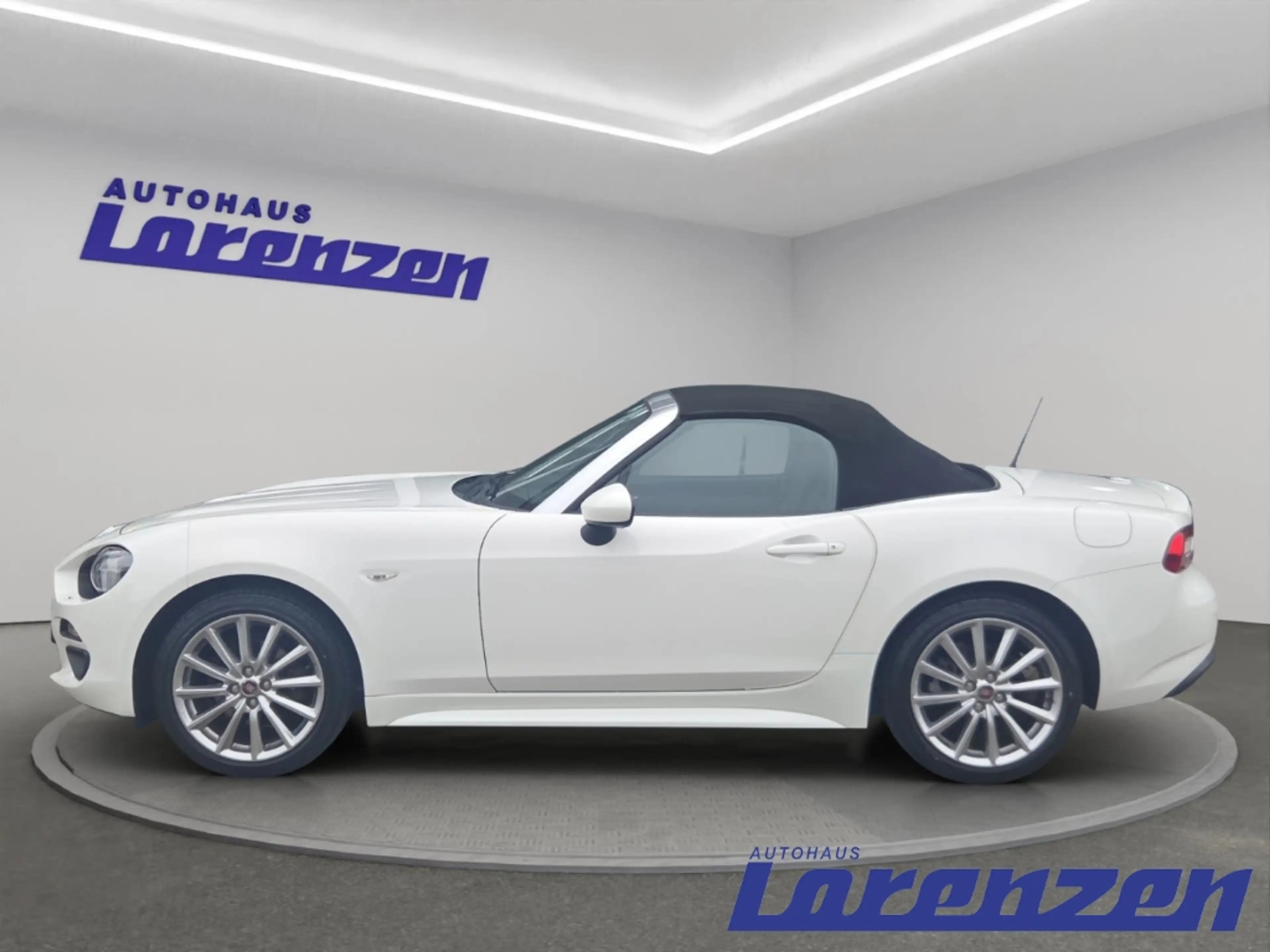 Fiat 124 Spider LUSSO 1.4 MultiAir Automatik LED Kurvenlicht Musik — photo 8