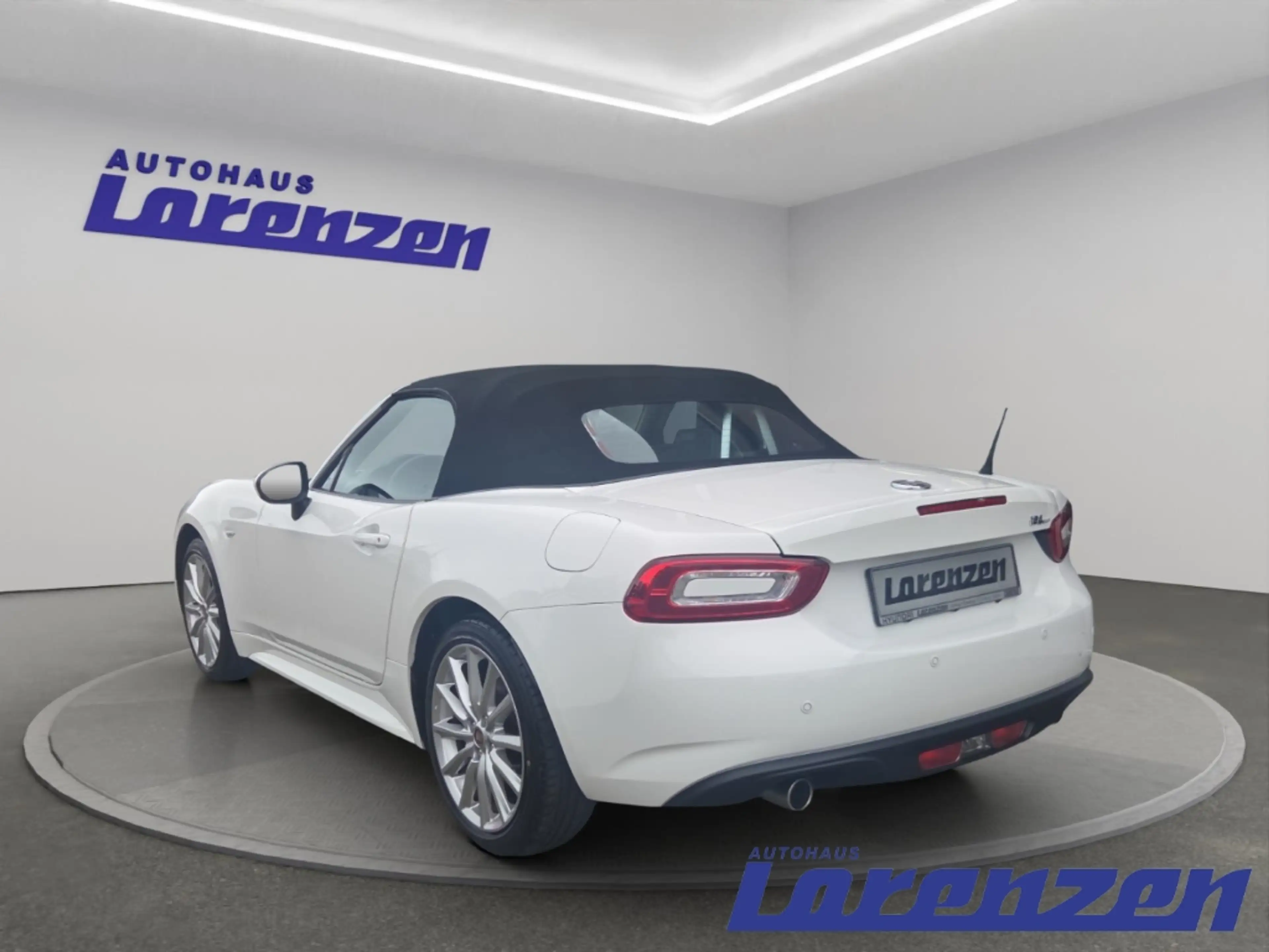 Fiat 124 Spider LUSSO 1.4 MultiAir Automatik LED Kurvenlicht Musik — photo 7