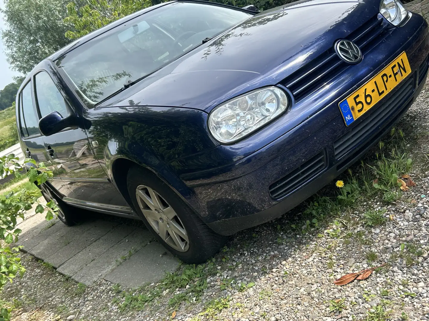 Volkswagen Golf 1.6 Trendline Blauw - 1