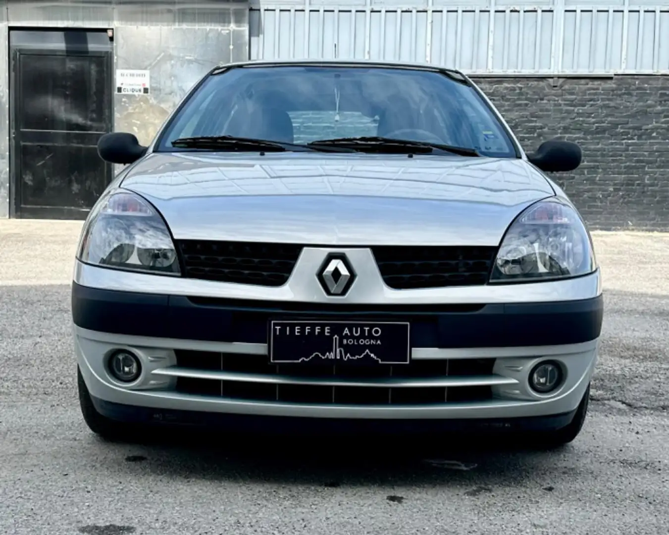 Renault Clio 1.2 16V cat 5 porte NEOPATENTATI Grau - 2