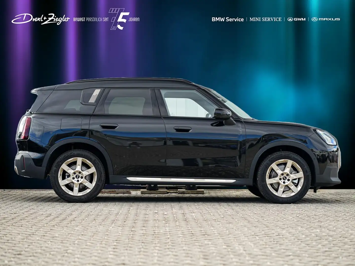 MINI Cooper Countryman Countryman C Favoured-T Paket XL AHK PanoDach Schwarz - 2