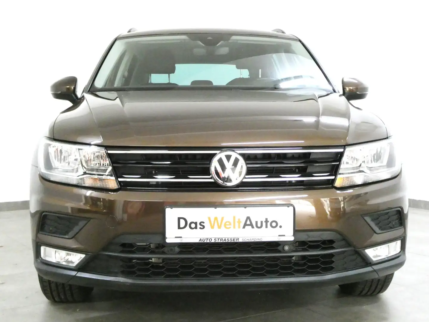 Volkswagen Tiguan DSG CL 4Motion App Front/LightAssist Shz Gra Pdc Braun - 2