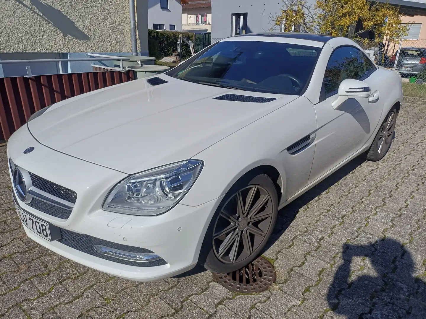 Mercedes-Benz SLK 200 SLK 200 BlueEFFICIENCY 7G-TRONIC Roadster pur Weiß - 1