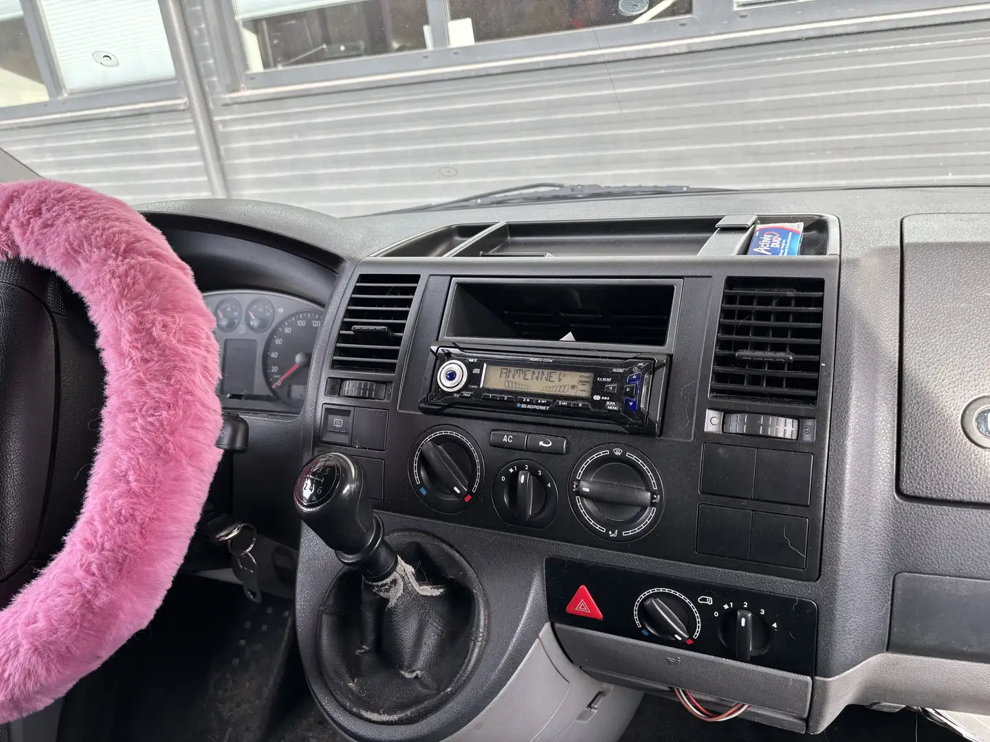 Volkswagen T5 Weiß - 1