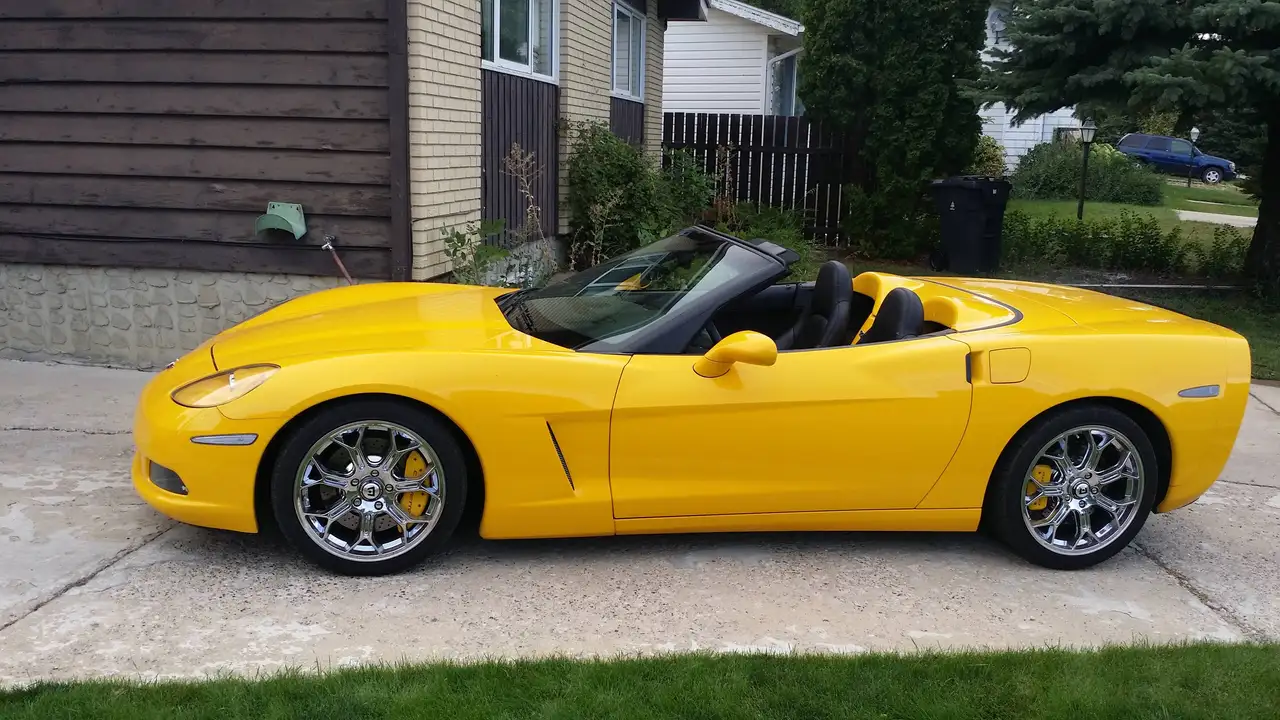 Chevrolet Corvette снимка Chevrolet Corvette