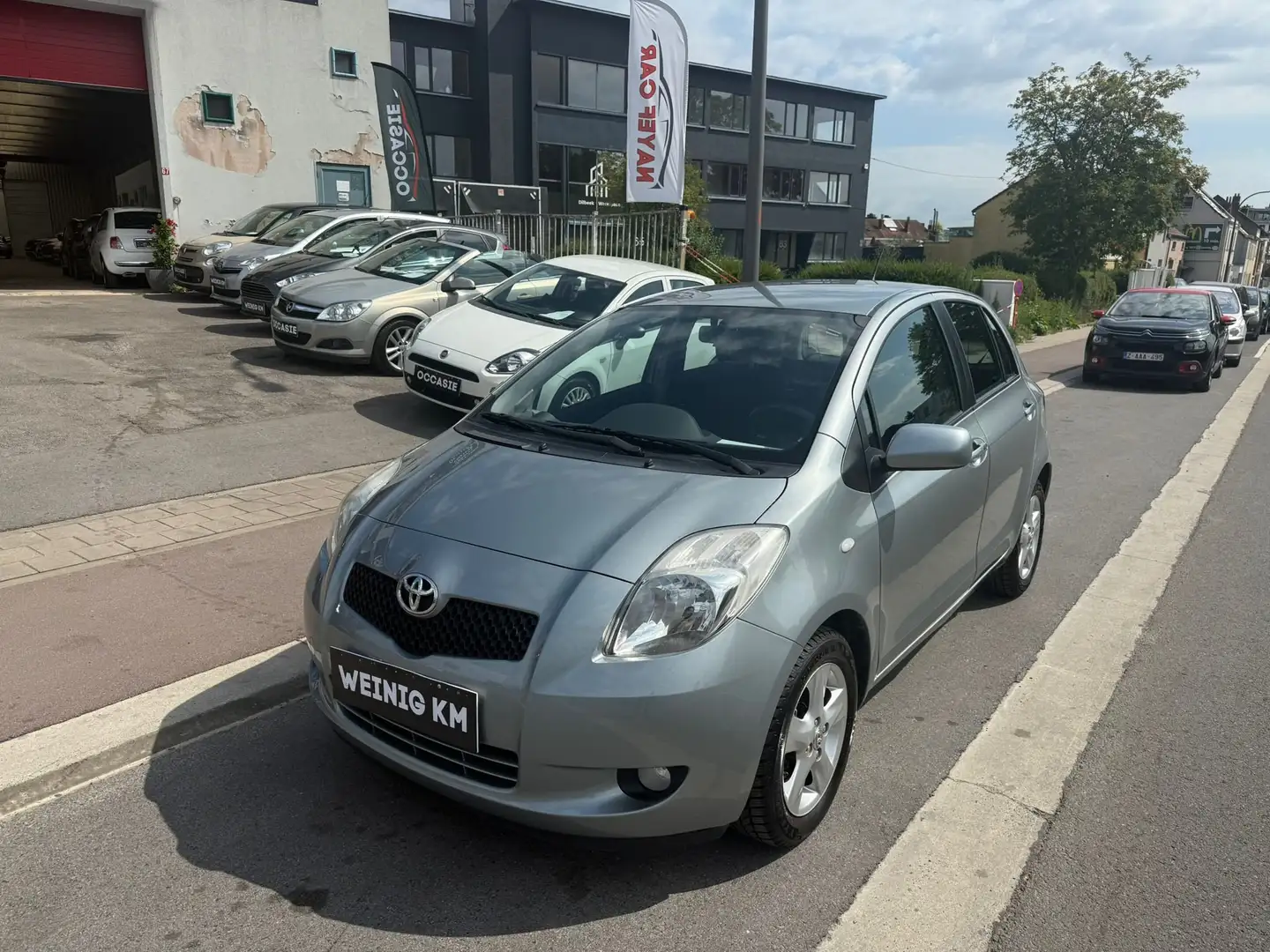 Toyota Yaris Yaris 1.3i VVT-i 16v Linea Sol**CARNET COMPLET** - 1