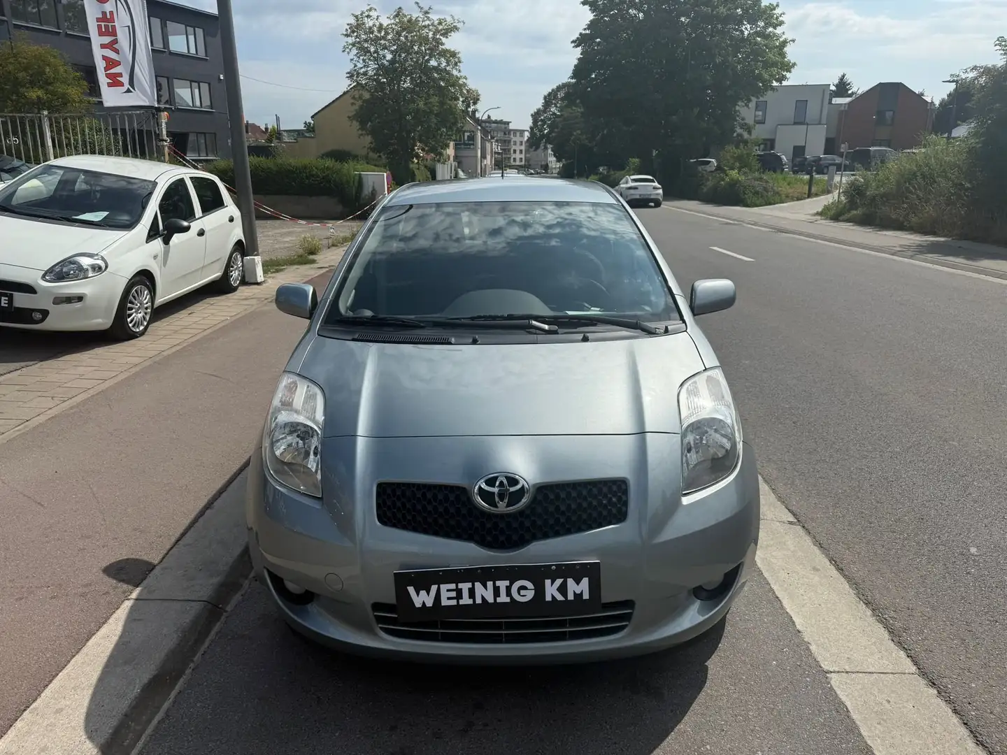 Toyota Yaris Yaris 1.3i VVT-i 16v Linea Sol**CARNET COMPLET** - 2
