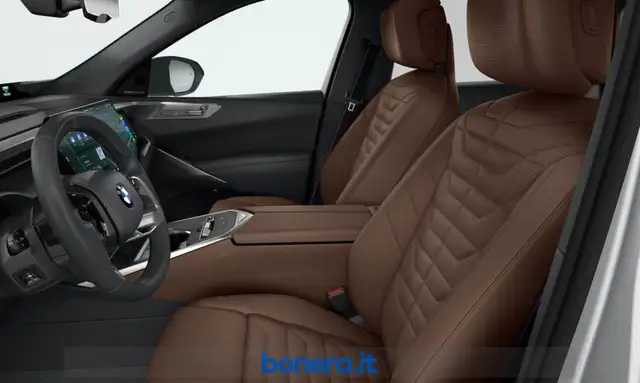 BMW X5 view 4