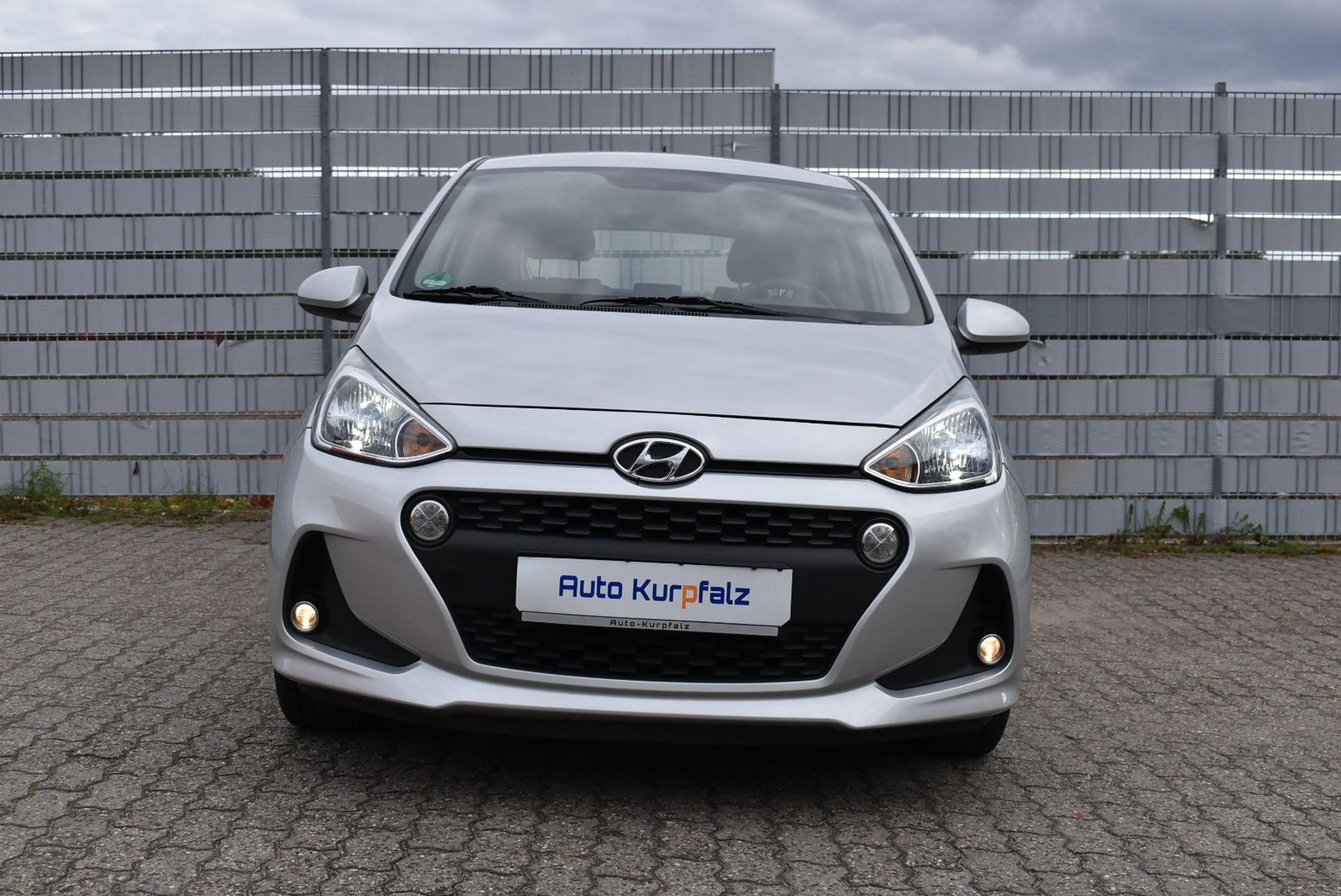 Hyundai i10 YES.TÜV &Inspektion Neu — photo 2