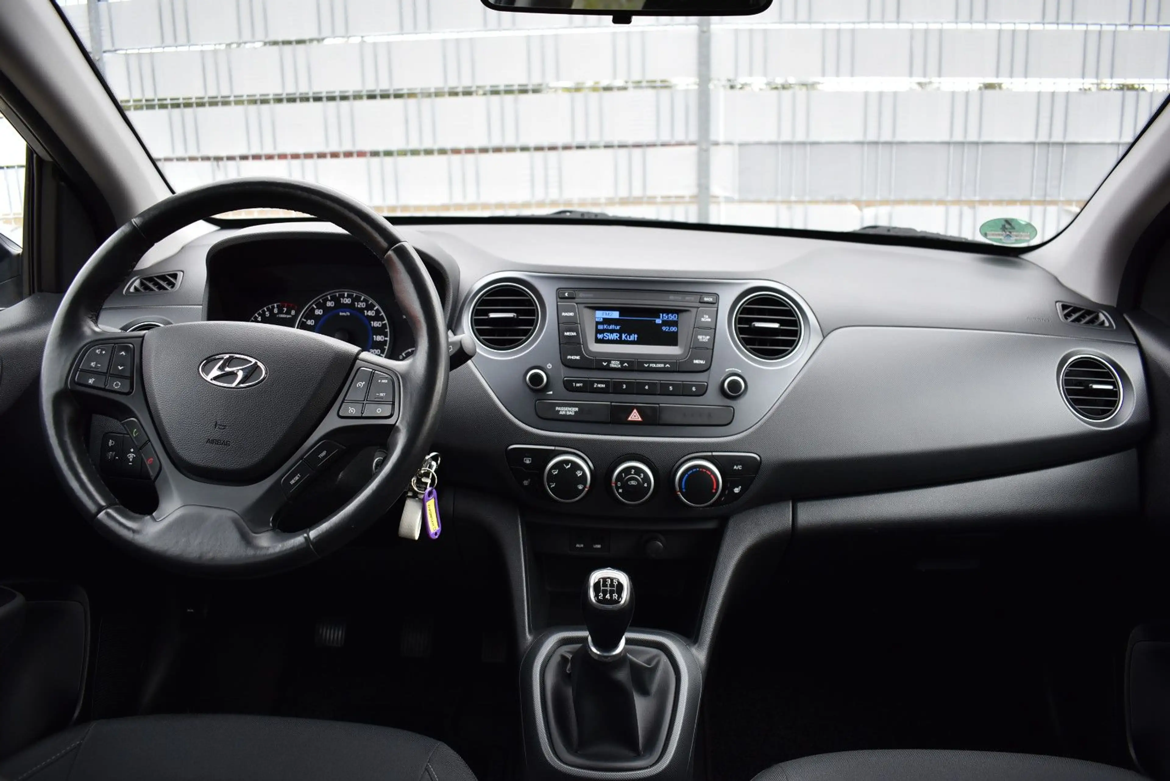 Hyundai i10 YES.TÜV &Inspektion Neu — photo 9
