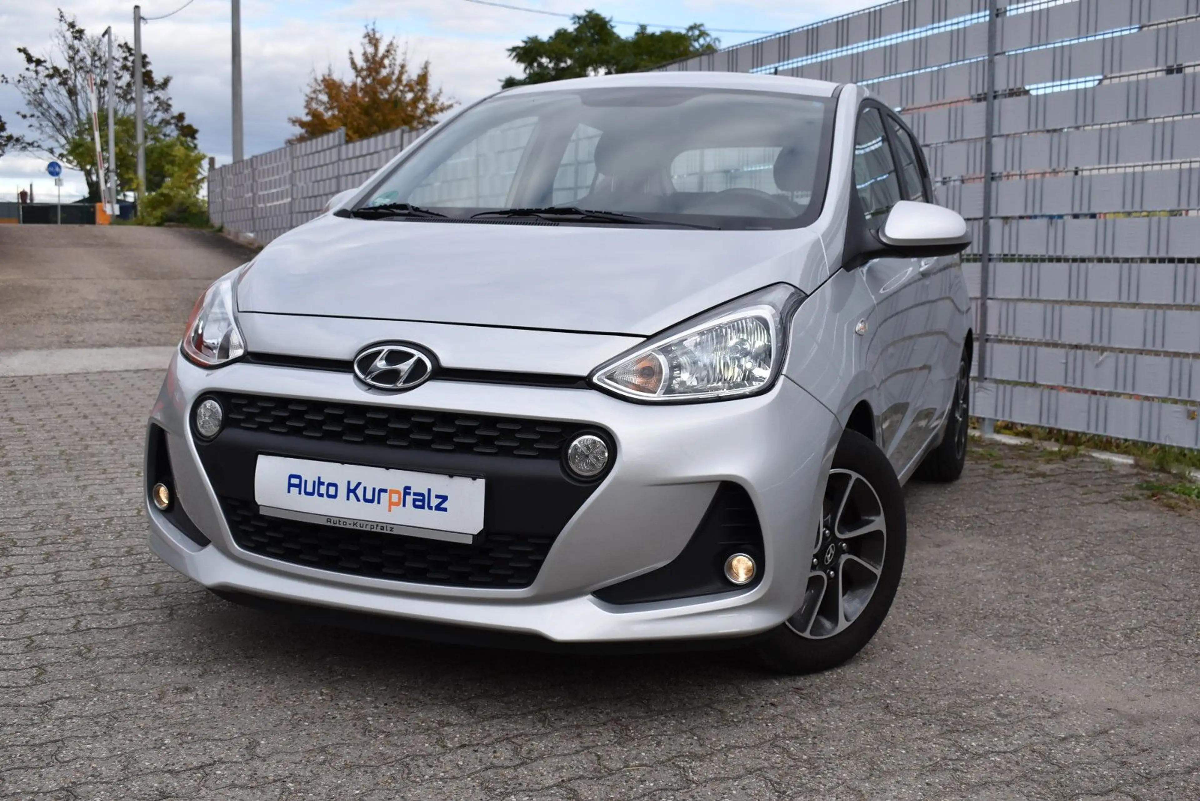 Hyundai i10 YES.TÜV &Inspektion Neu