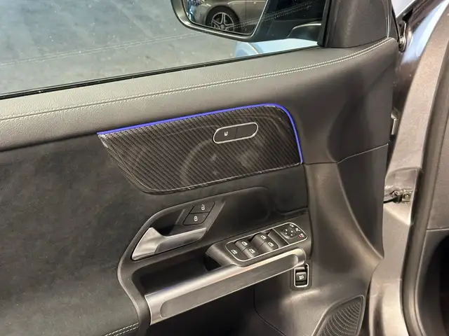 Mercedes-Benz GLB 200 d 4MATIC Österreich-Edition AMG Line Ansicht 11