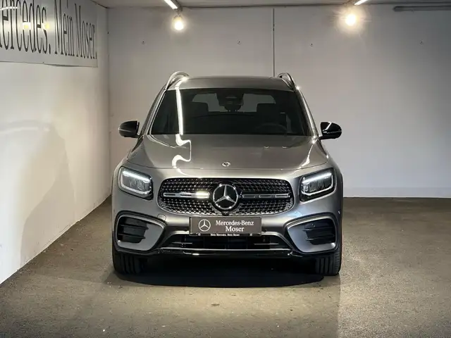 Mercedes-Benz GLB 200 d 4MATIC Österreich-Edition AMG Line Ansicht 3