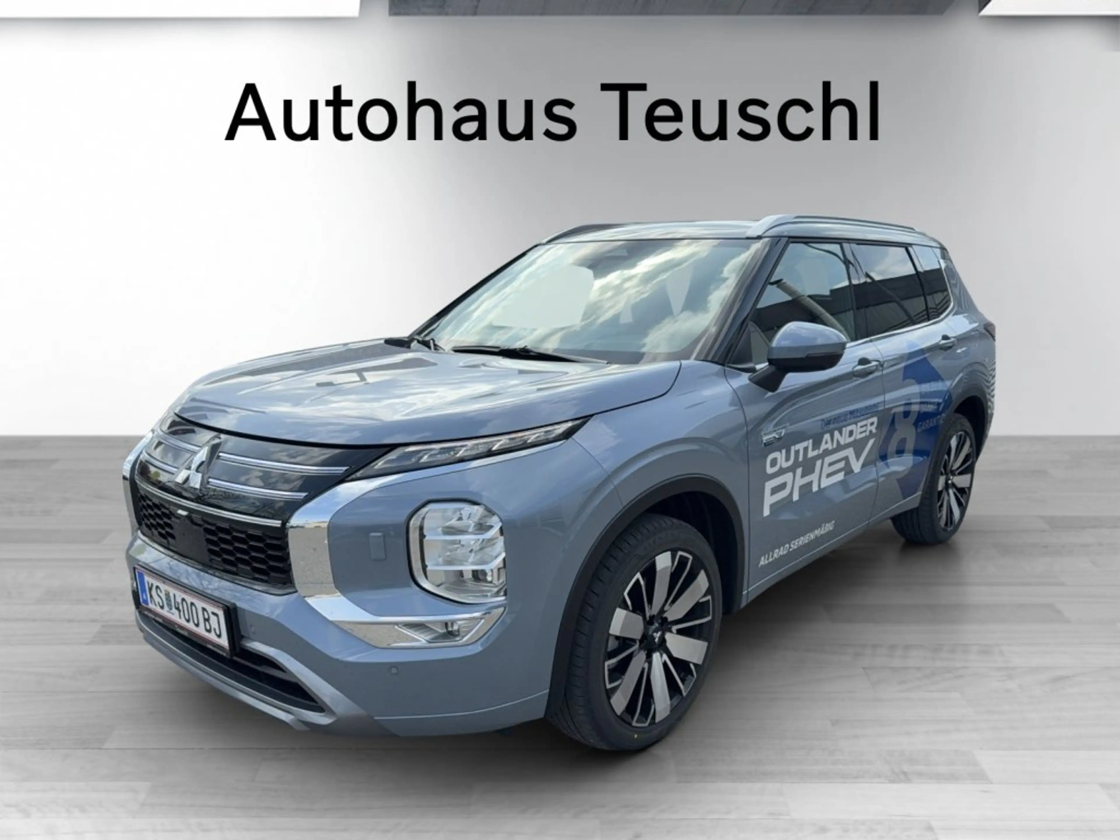 Mitsubishi Outlander PHEV 2,4 4WD Diamond Luxury 2-tone LederBraun AT 25