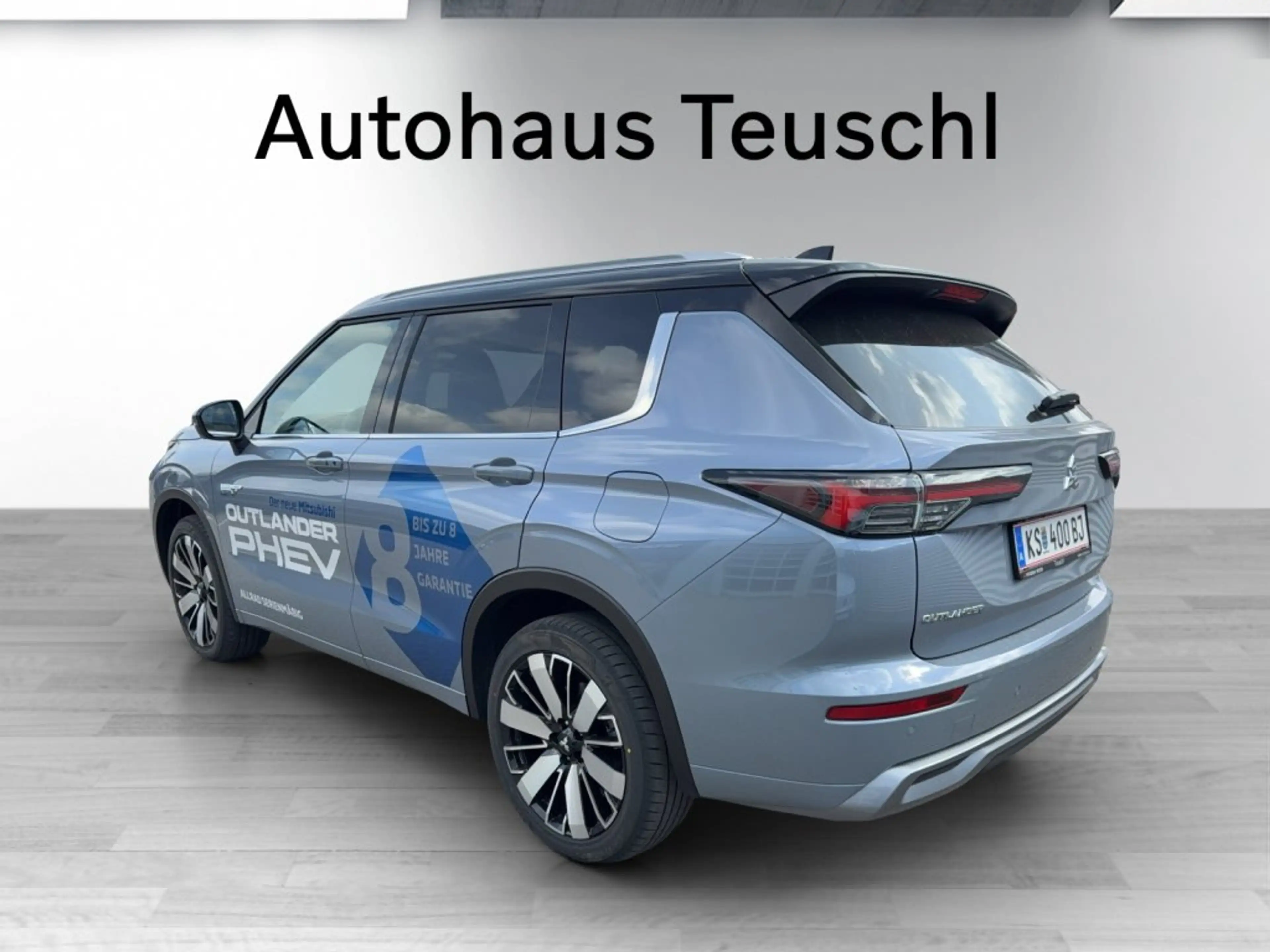Mitsubishi Outlander PHEV 2,4 4WD Diamond Luxury 2-tone LederBraun AT 25 — photo 3
