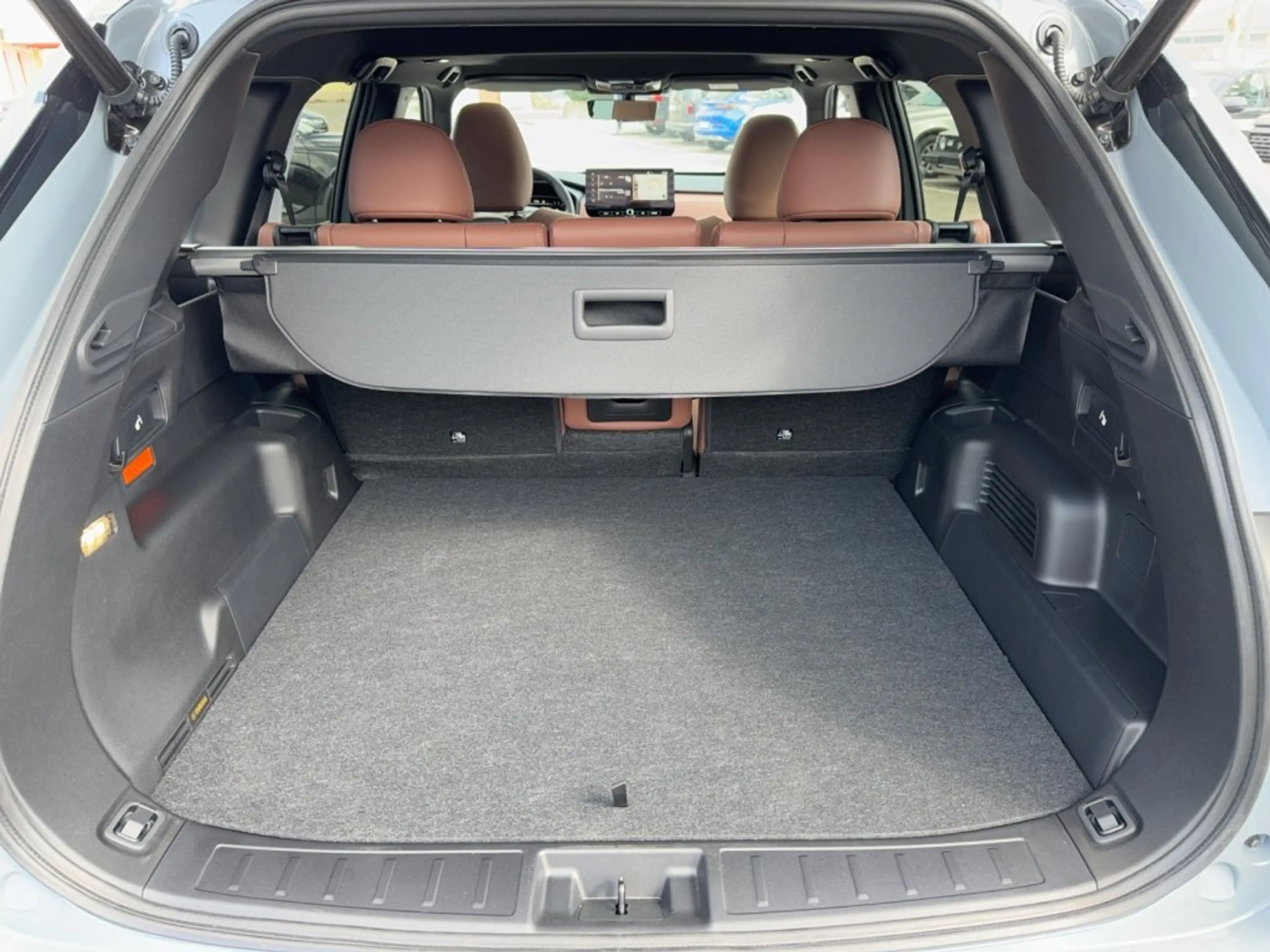 Mitsubishi Outlander PHEV 2,4 4WD Diamond Luxury 2-tone LederBraun AT 25 — photo 11