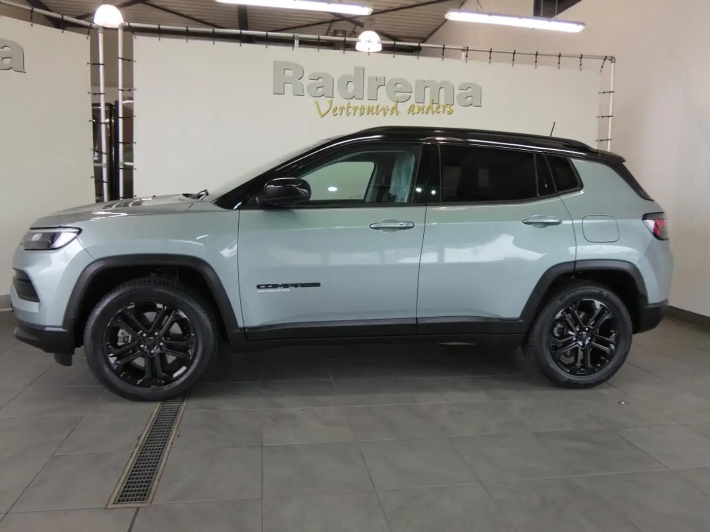 Jeep Compass 4xe 240 Plug inHyb. Upland Navi Camera Blauw - 2