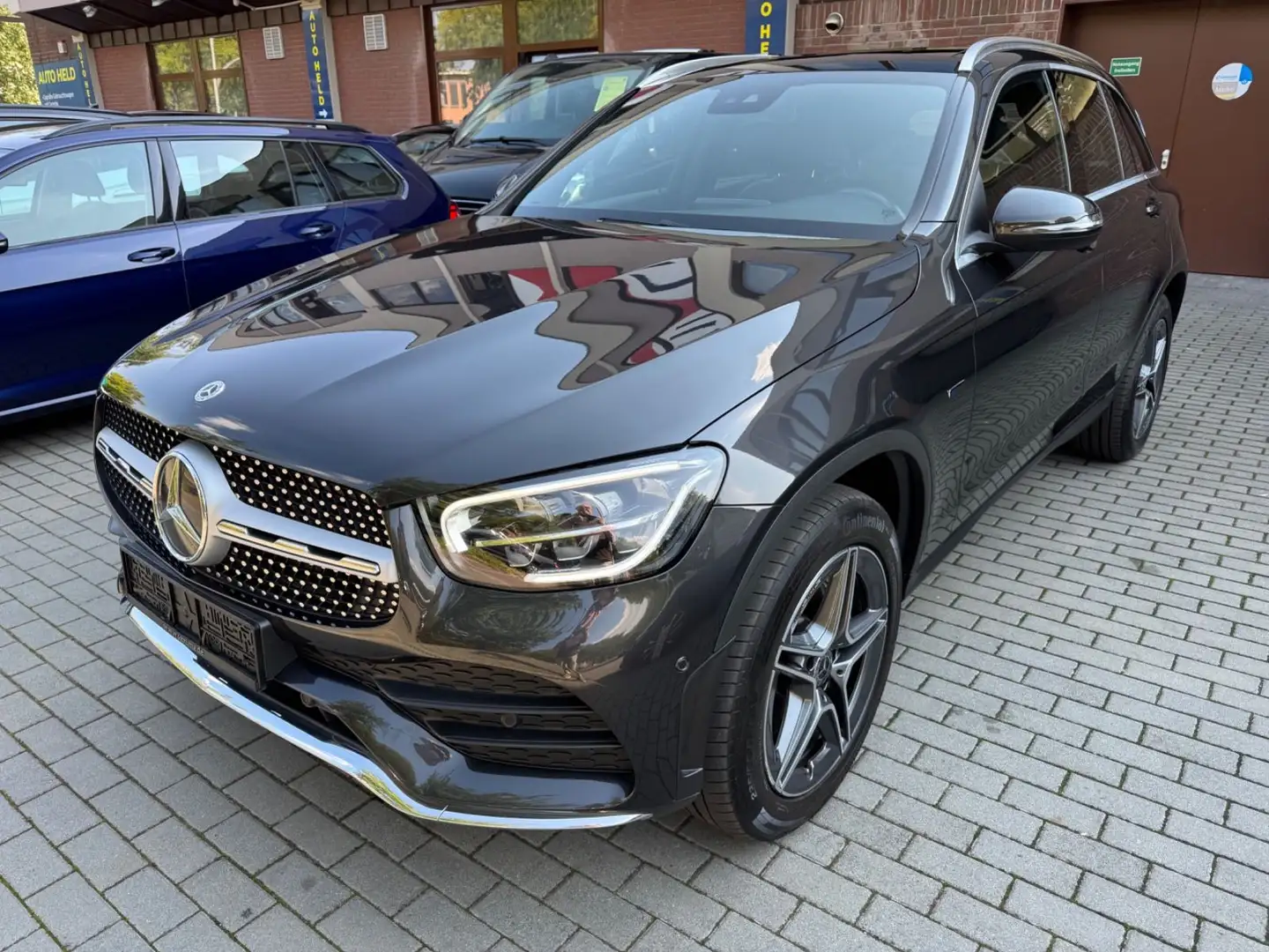 Mercedes-Benz GLC 300 de 4Matic  AMG Grün - 1