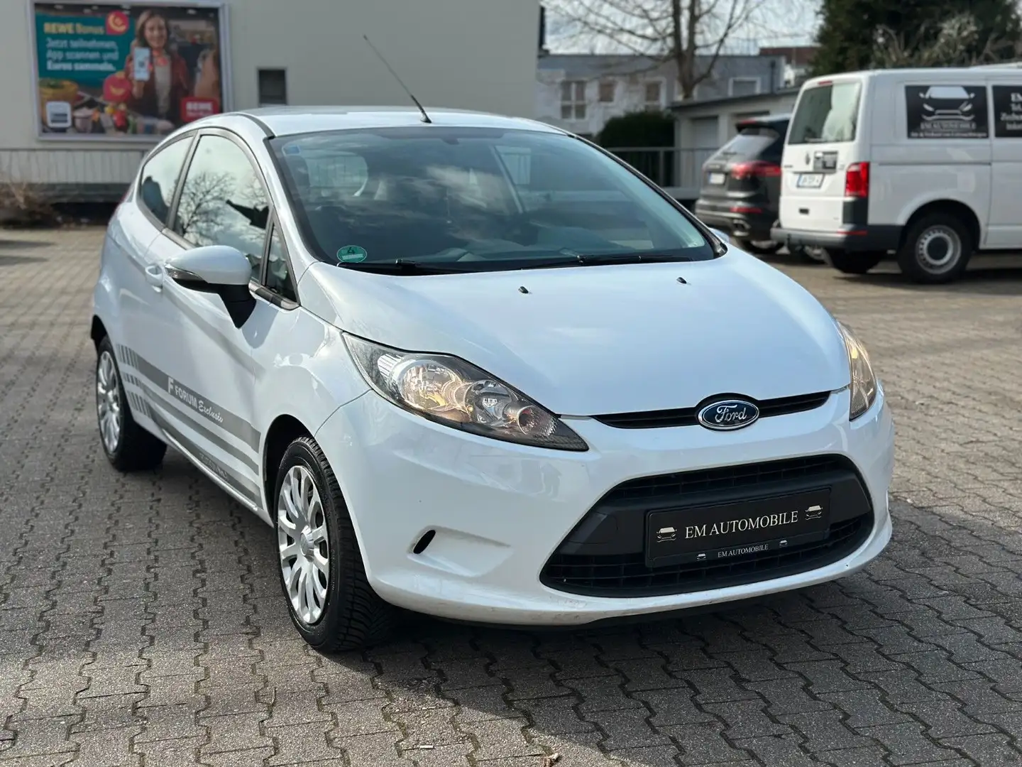 Ford Fiesta *1.Hand*ZahnriemenNeu*HuNeu*Allwetter*AC* Blanco - 1