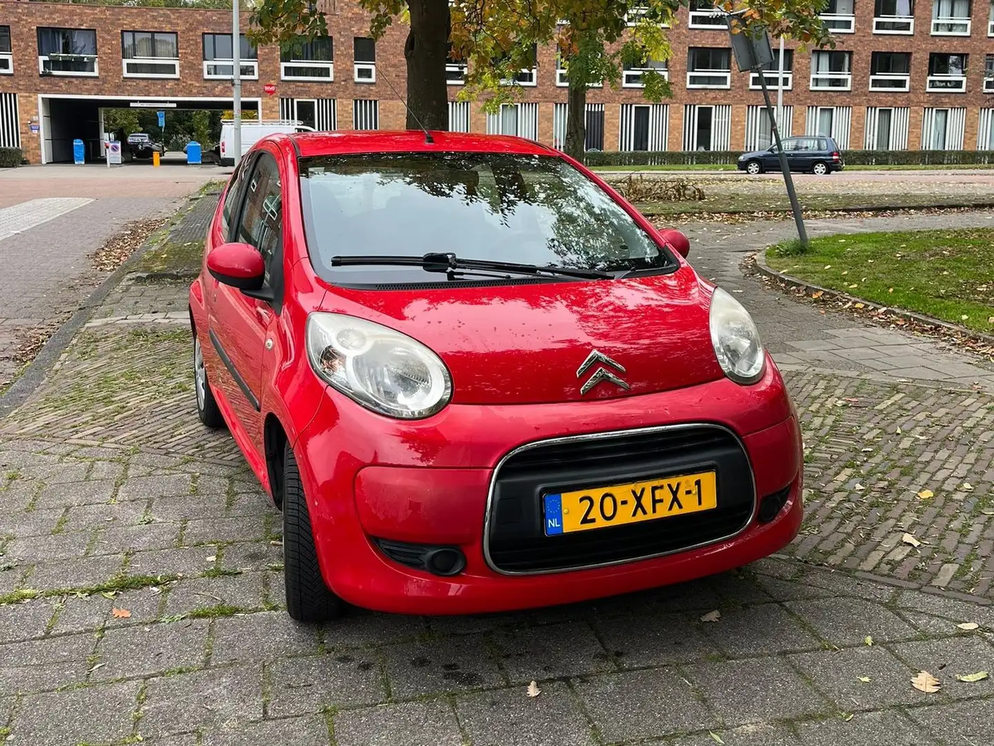 Citroen C1 C1 1.0-12V Ambiance Red - 1