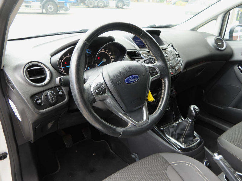 Ford Fiesta 1.0 EcoBoost Titanium 101PK! | Parkeersensoren | C — photo 5