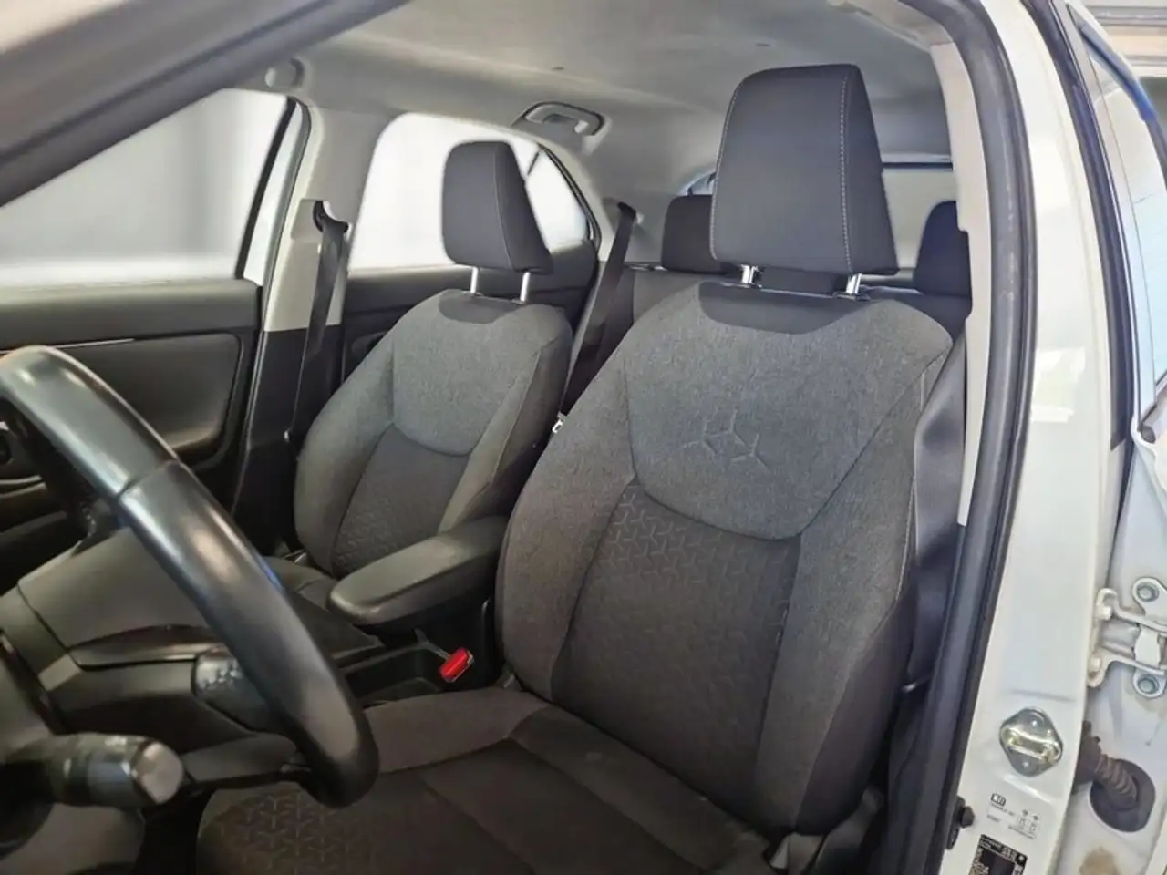 Toyota Yaris Cross 1.5H 92 CV E-CVT BUSINESS SUV, миниатюра 9
