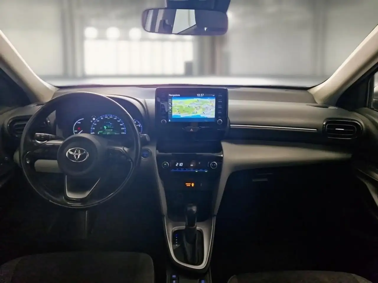 Toyota Yaris Cross 1.5H 92 CV E-CVT BUSINESS SUV, миниатюра 7