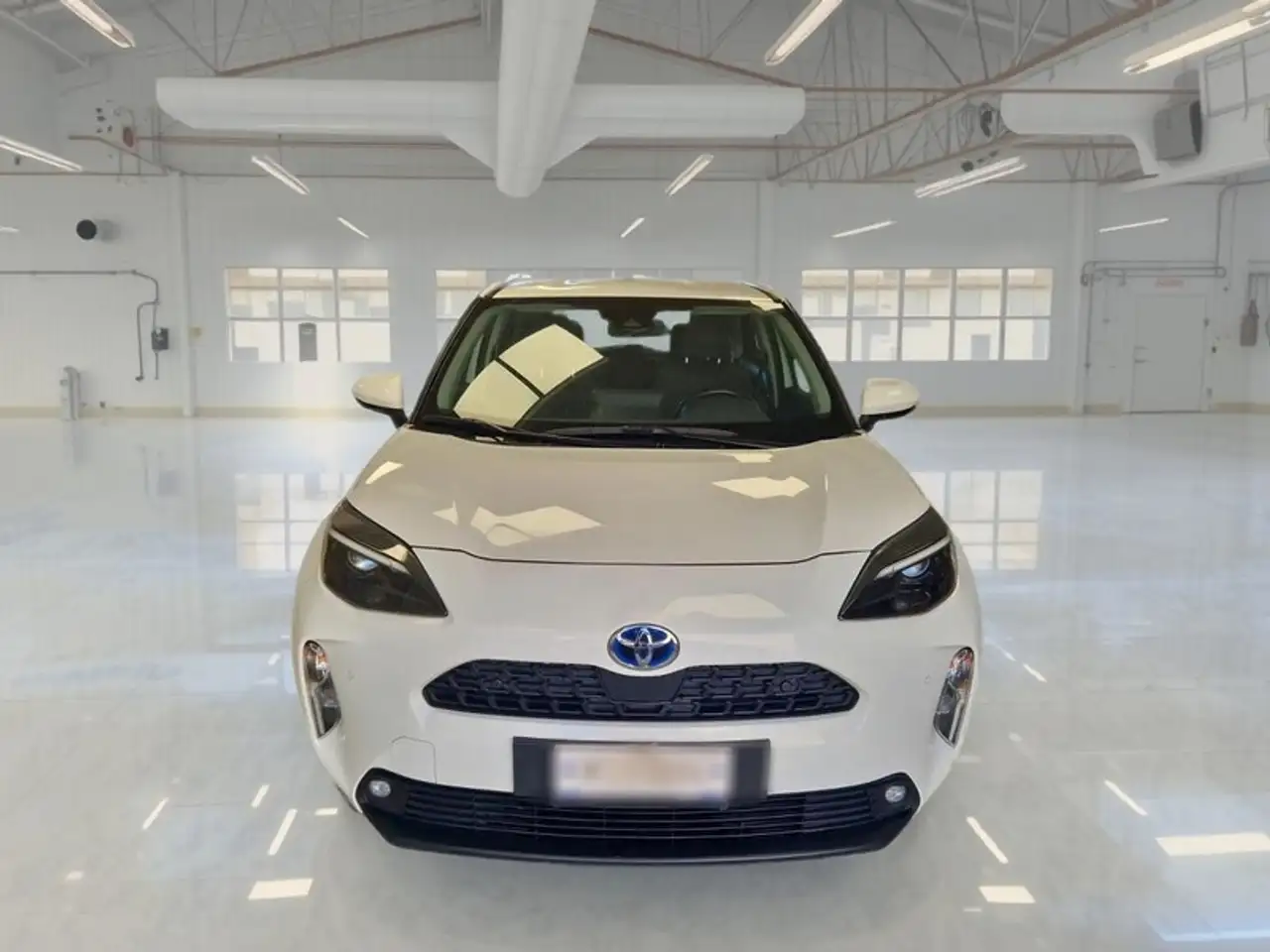 Toyota Yaris Cross 1.5H 92 CV E-CVT BUSINESS SUV, миниатюра 2
