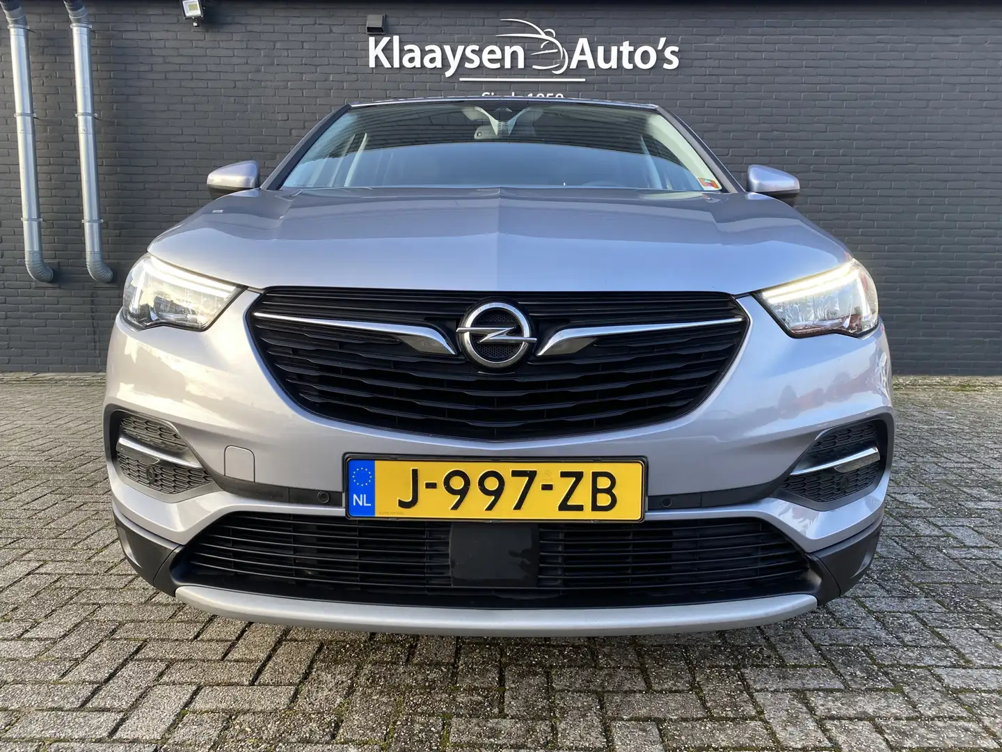 Opel Grandland X 1.2 Turbo Business Executive 130 pk | 1e eigenaar Grau - 2