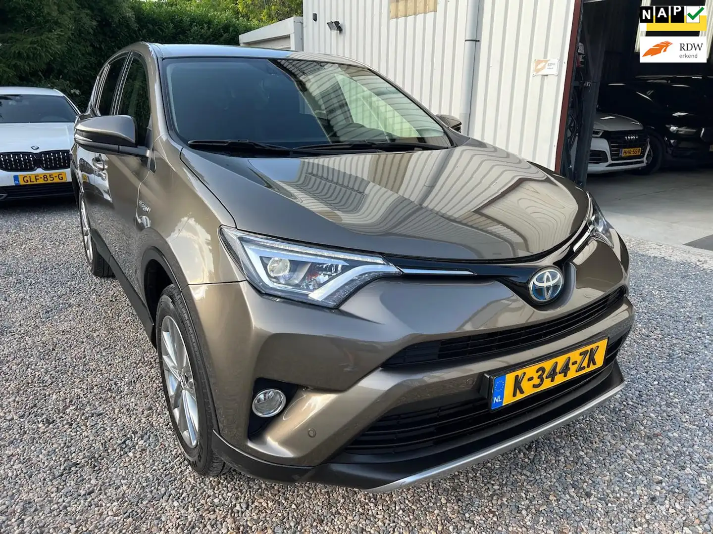 Toyota RAV 4 2.5 Hybrid AWD Dynamic CAMERA.NAVI.XENON.NEW-APK! Bruin - 1