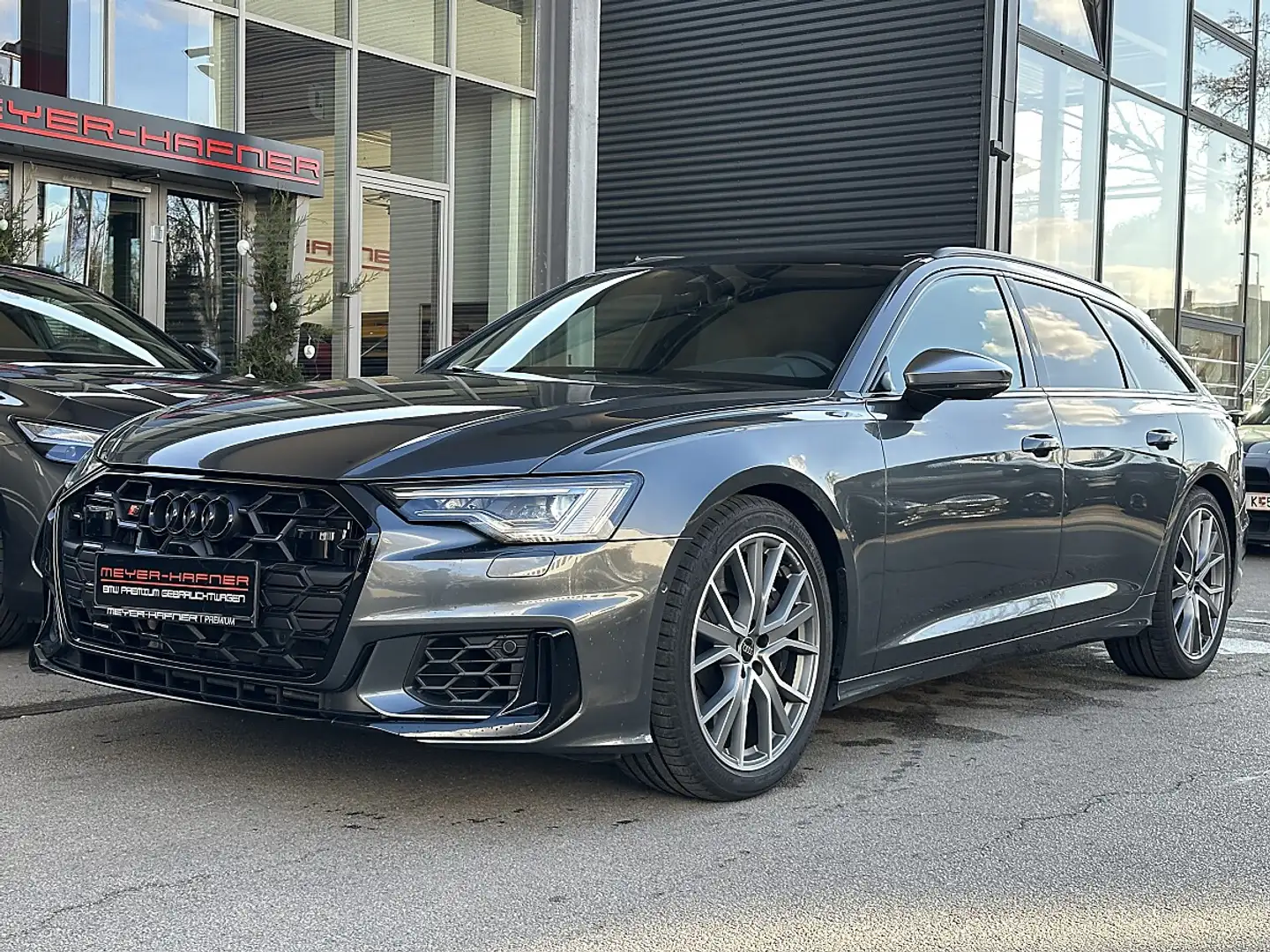 Audi S6 Avant TDI quattro tiptronic / AHK / PANO Grau - 2