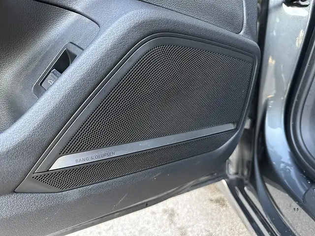 Audi S6 Avant TDI quattro tiptronic / AHK / PANO Ansicht 16