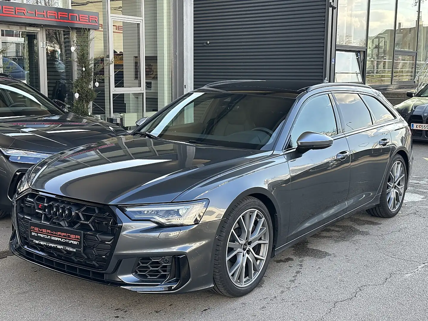 Audi S6 Avant TDI quattro tiptronic / AHK / PANO Grau - 1