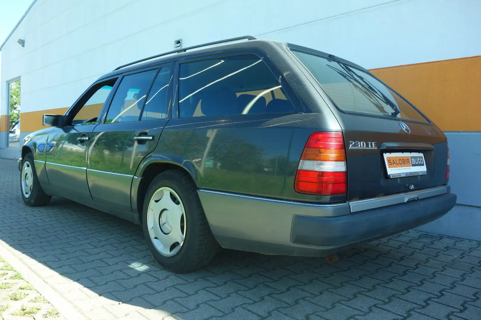 Mercedes-Benz 230 TE Schiebedach Szary - 2