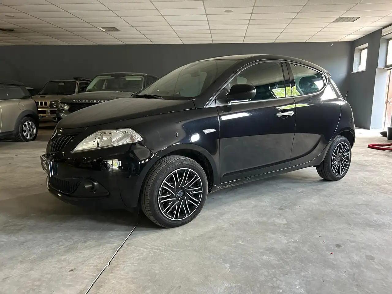 Lancia Ypsilon 2024