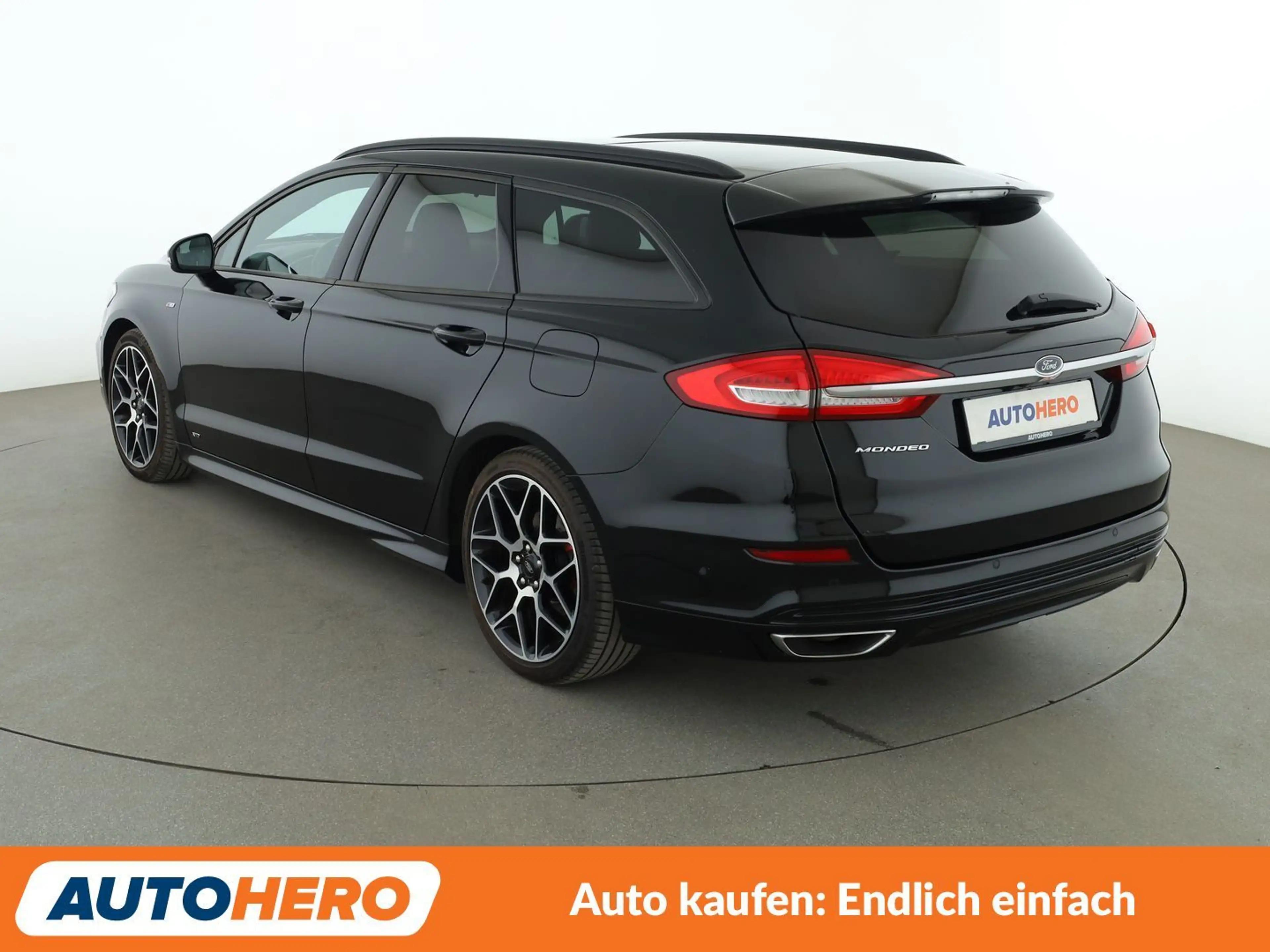 Ford Mondeo 2.0 TDCi EcoBlue ST-Line AWD Aut*NAVI*LED*ACC*CAM* — photo 4