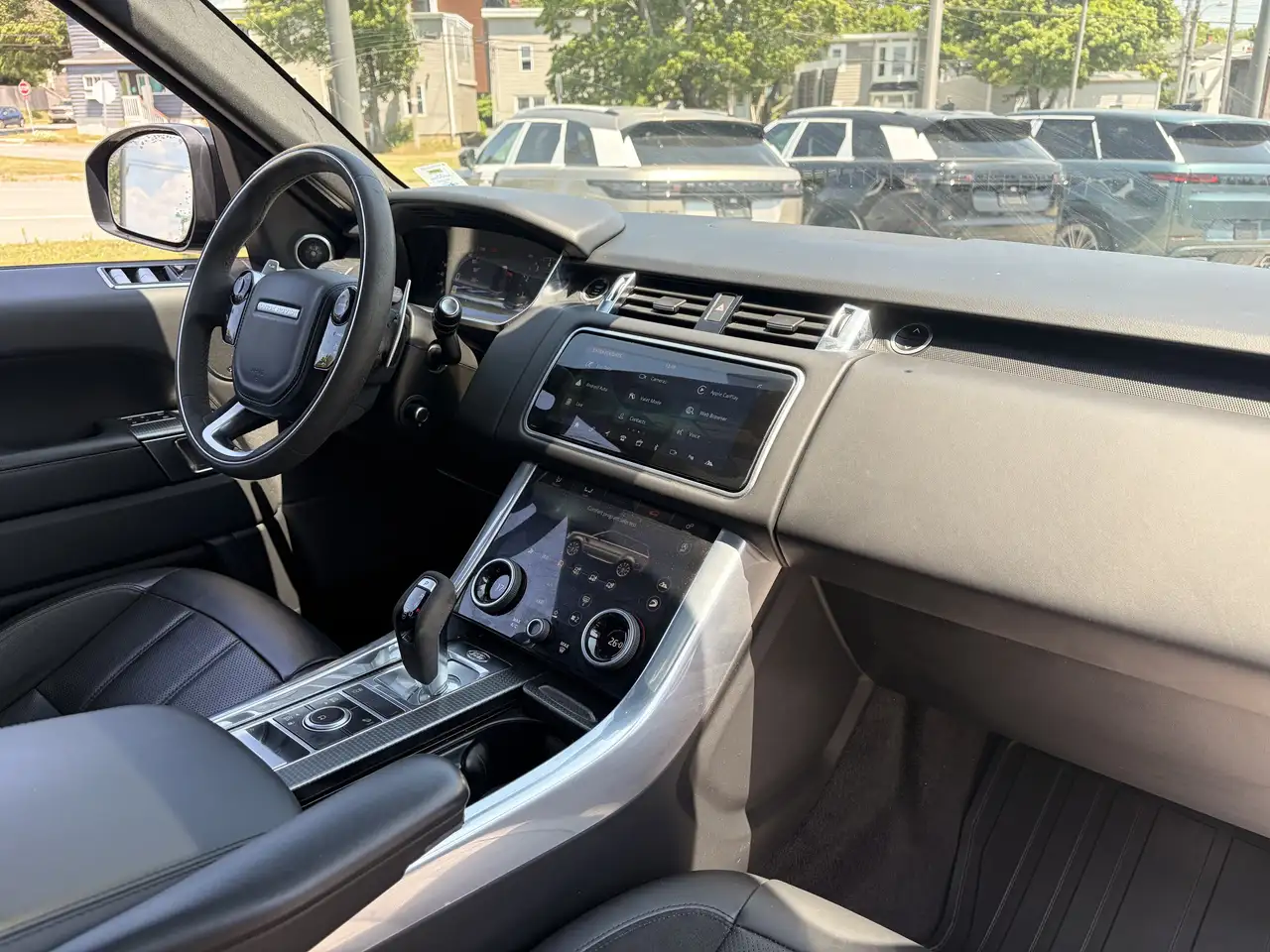 Land Rover Range Rover Sport photo Land Rover Range Rover Sport