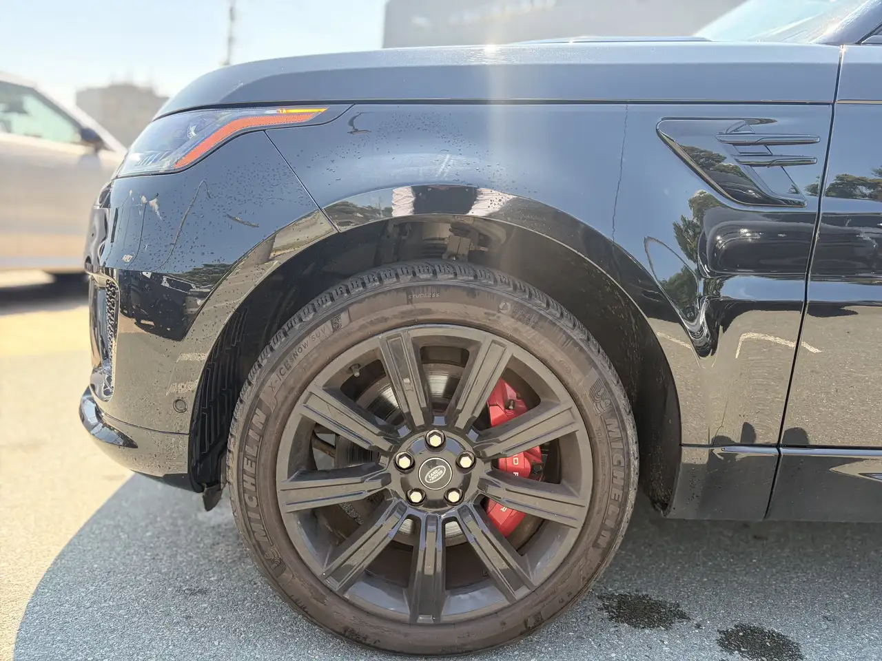 Land Rover Range Rover Sport photo Land Rover Range Rover Sport