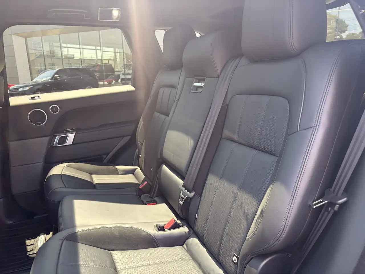 Land Rover Range Rover Sport photo Land Rover Range Rover Sport