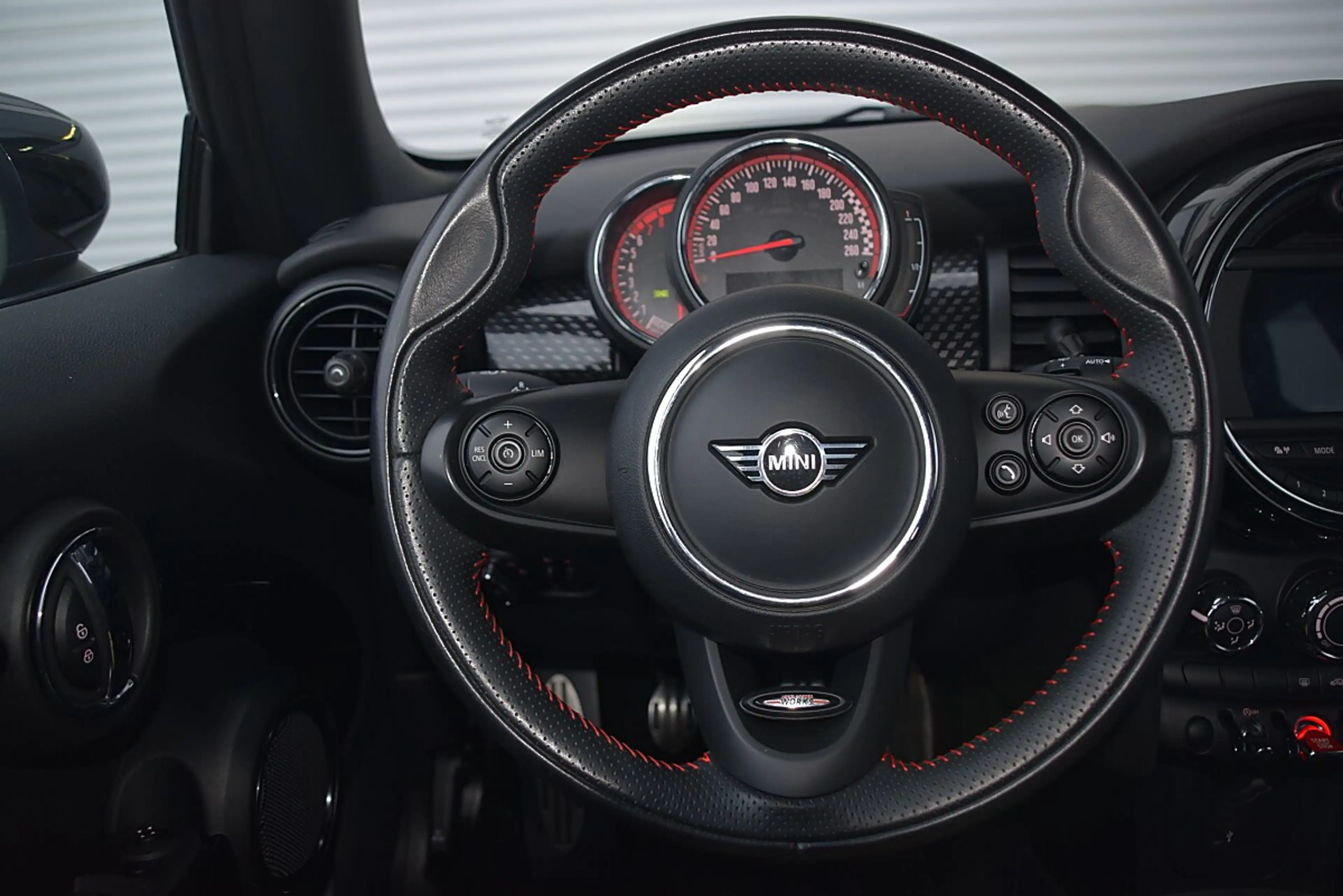 MINI John Cooper Works MINI John Cooper Works LED — photo 11