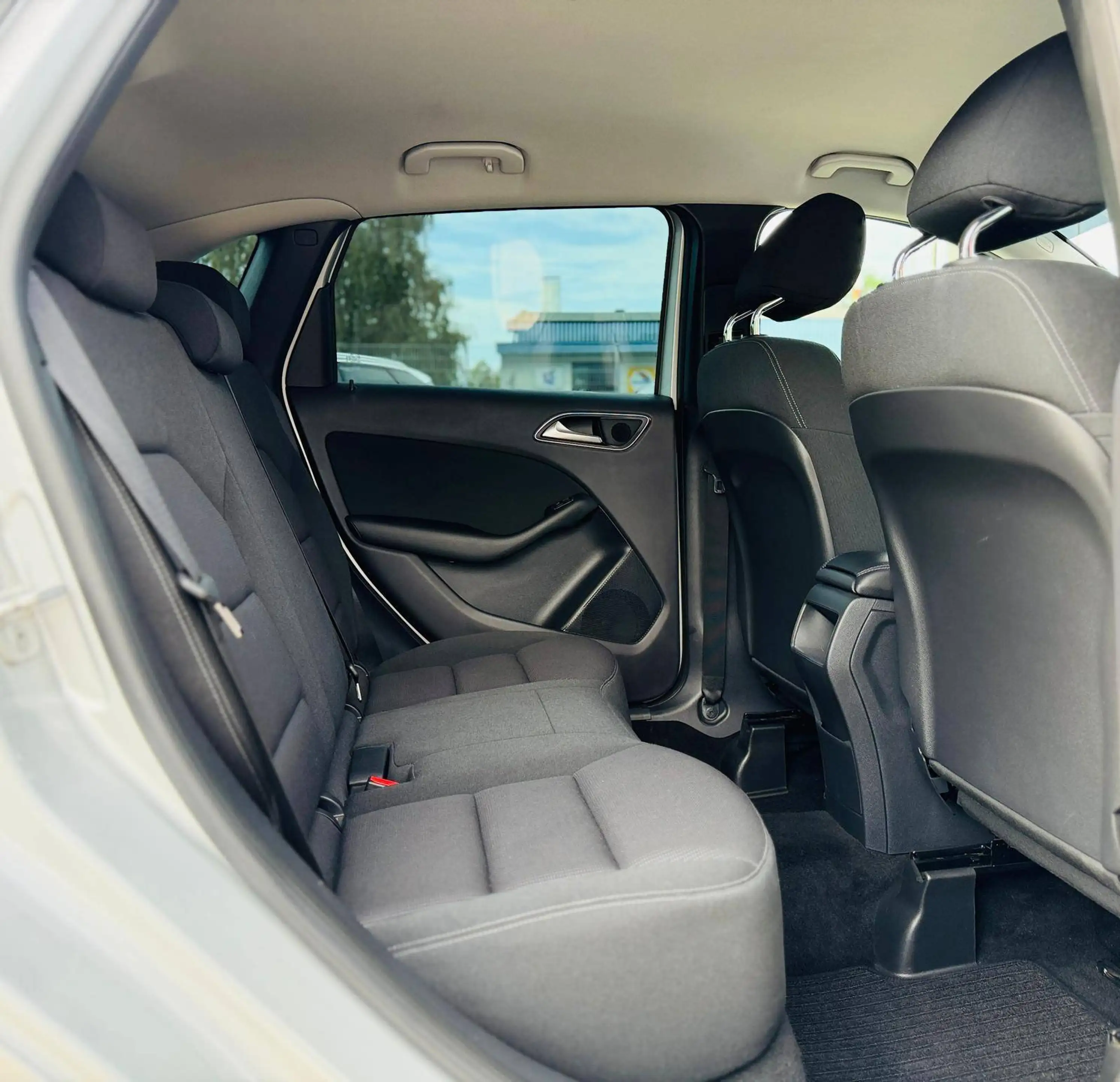 Mercedes-Benz B 200 CDI TÜV & Service Neu Garantie Finanzierung möglich — photo 8