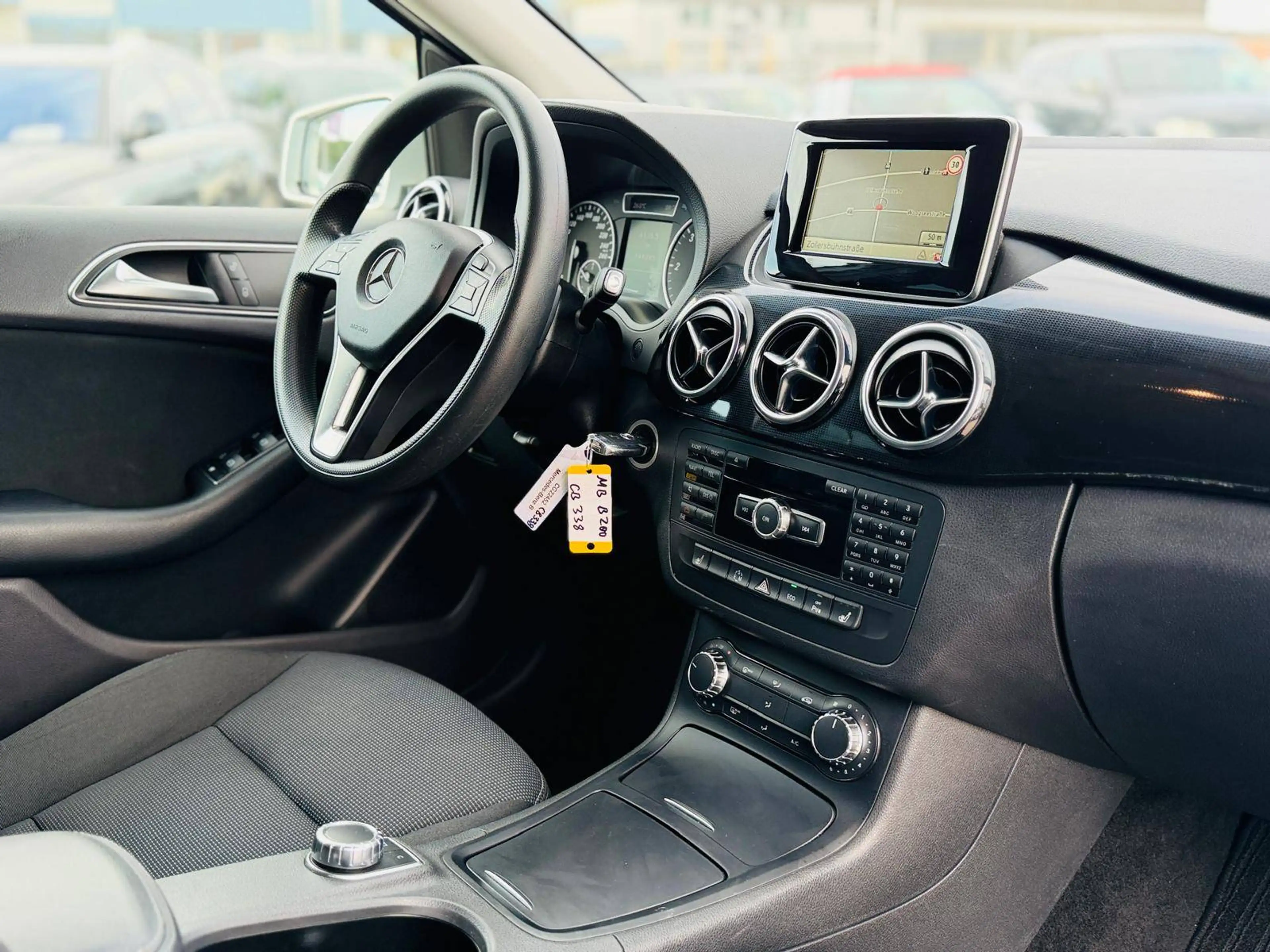 Mercedes-Benz B 200 CDI TÜV & Service Neu Garantie Finanzierung möglich — photo 10